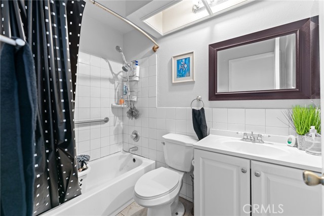 Detail Gallery Image 23 of 30 For 6043 Miles Ave, Huntington Park,  CA 90255 - 4 Beds | 3 Baths