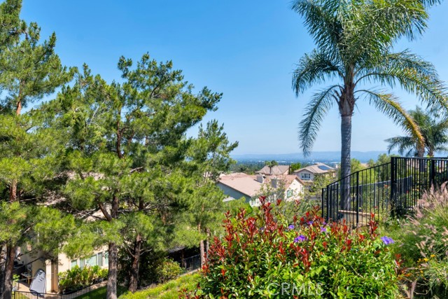 11226 Ravenna Lane, Porter Ranch CA: https://media.crmls.org/medias/84f292e2-8232-471d-badc-7a35dba944cc.jpg
