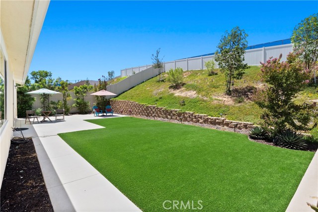 31530 Calle De Las Estrellas, Bonsall CA: https://media.crmls.org/medias/84f2f0f2-a592-4b9a-a418-69f3080e03a2.jpg