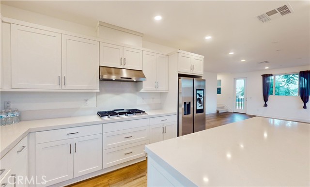 2750 W 182nd Street, Torrance CA: https://media.crmls.org/medias/84f42b38-58bb-4cec-8124-d6270556ba4d.jpg
