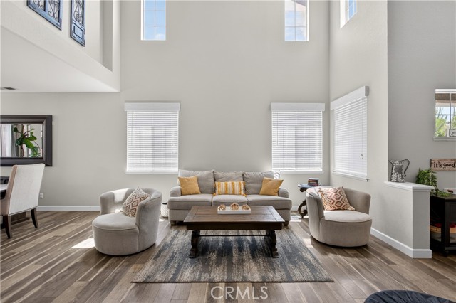 Detail Gallery Image 5 of 29 For 37920 Orlana Ct, Murrieta,  CA 92563 - 5 Beds | 3 Baths