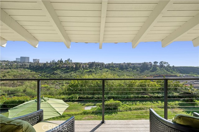 Detail Gallery Image 25 of 36 For 659 Vista Bonita, Newport Beach,  CA 92660 - 2 Beds | 2/1 Baths