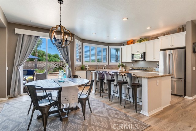 4765 Falconview Court, Fontana CA: https://media.crmls.org/medias/84f4d4fd-a21c-4a94-806b-4cf422cf4a64.jpg