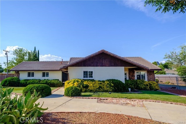 Image 2 for 20236 Nowata Rd, Apple Valley, CA 92307