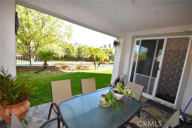 1886 Mount Verdugo Lane, Perris CA: https://media.crmls.org/medias/84f633fb-25bd-4a66-a0b7-31b57d6e7182.jpg
