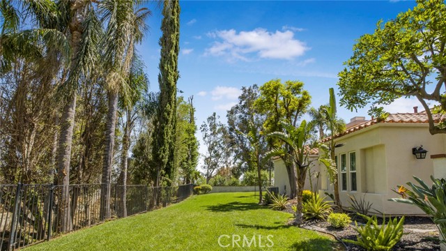 5081 Gateway Road, Rancho Cucamonga CA: https://media.crmls.org/medias/84f7ce5d-fd80-4bd9-bece-3c59d56356d6.jpg