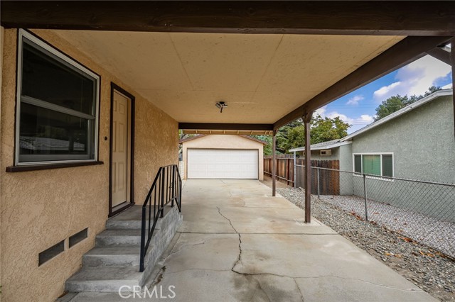 Detail Gallery Image 4 of 34 For 334 N Roberge Ave, Banning,  CA 92220 - 3 Beds | 2 Baths