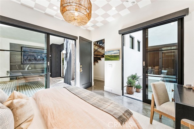 1831 Newport Hills E Drive, Newport Beach CA: https://media.crmls.org/medias/84f82014-79cd-4973-894b-b540f14dd2a8.jpg