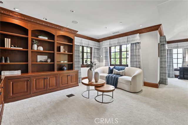 20 Cherry Hills Lane, Newport Beach CA: https://media.crmls.org/medias/84f843b8-6b7d-4d47-b582-9b04614de1e7.jpg