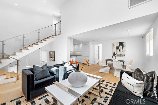 Detail Gallery Image 7 of 16 For 604 1/2 Acacia Ave, Corona Del Mar,  CA 92625 - 2 Beds | 2/1 Baths