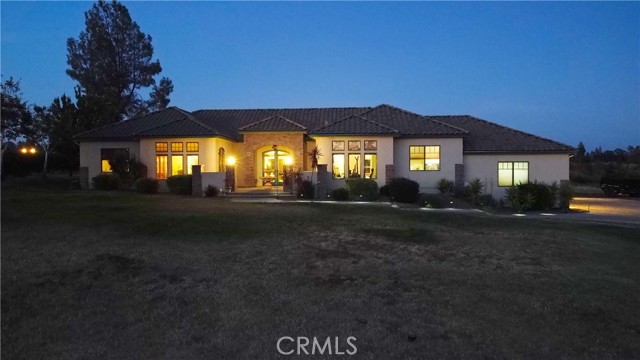 18 Tuscan Drive, Paradise CA: https://media.crmls.org/medias/84f99e65-7849-4725-a4c1-238682673b7b.jpg