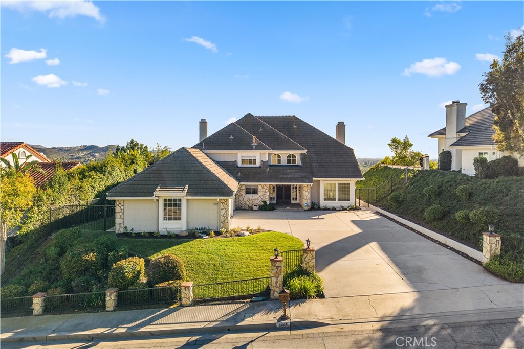 MLS #OC25231076 image #1