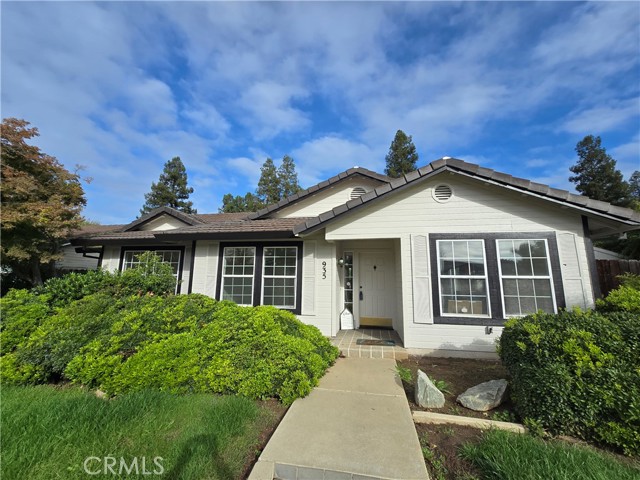 Detail Gallery Image 2 of 23 For 935 Doe, Merced,  CA 95340 - 3 Beds | 2 Baths