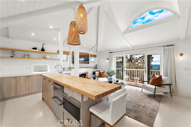 31602 Santa Rosa Drive, Laguna Beach CA: https://media.crmls.org/medias/84fa1327-836a-4628-b143-c63fe5db72d8.jpg