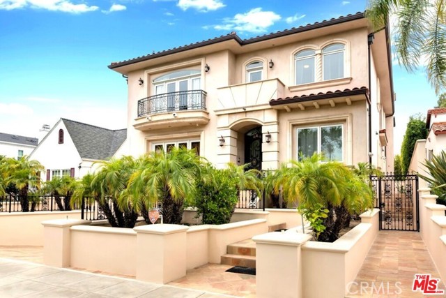 10517 Blythe Avenue, Los Angeles CA: https://media.crmls.org/medias/84fa1383-6b37-4f00-85bf-0de8f85ab60b.jpg