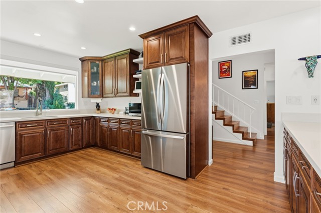 22926 Cass Avenue photo 13