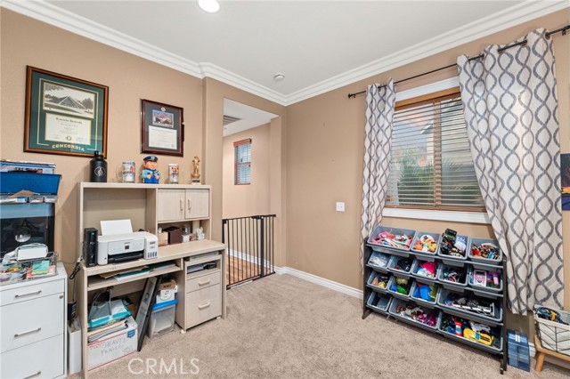 Detail Gallery Image 15 of 52 For 16422 Empire Lakes Ct, Fontana,  CA 92336 - 4 Beds | 2/1 Baths