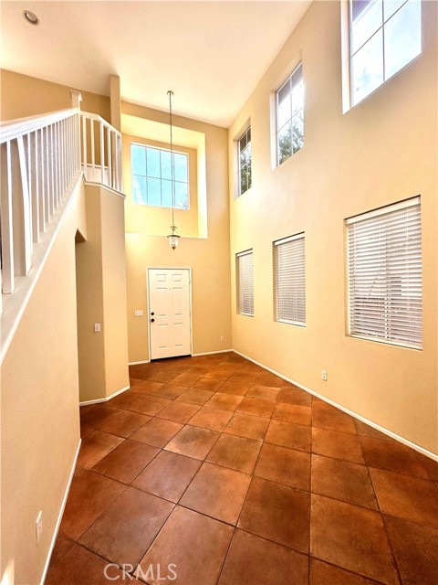 42135 Chestnut Drive, Temecula CA: https://media.crmls.org/medias/84fa4fcf-8744-4378-b428-dc2eed3ef1e5.jpg