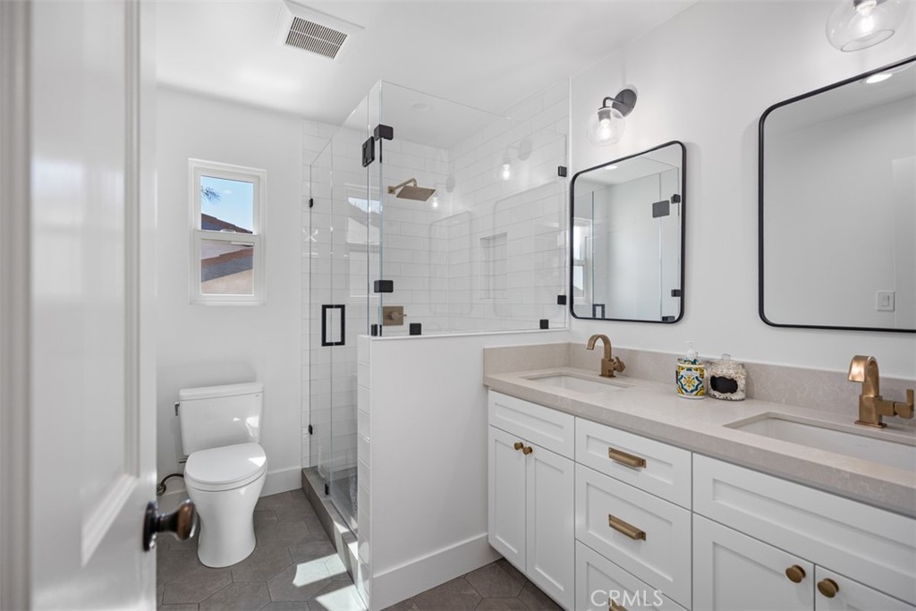 84fab68f Bb94 48ca 91b3 9c272b31e581