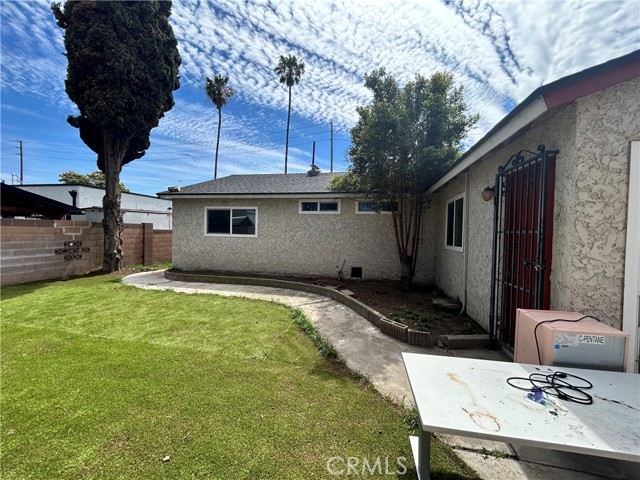 Detail Gallery Image 13 of 17 For 4303 W 5th, Santa Ana,  CA 92703 - 3 Beds | 2 Baths