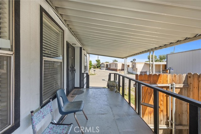 Detail Gallery Image 7 of 40 For 4 Dogwood Ln, Bakersfield,  CA 93308 - 3 Beds | 2 Baths