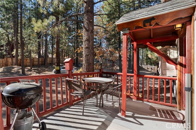 Detail Gallery Image 10 of 54 For 844 Tulip Ln, Big Bear Lake,  CA 92315 - – Beds | – Baths