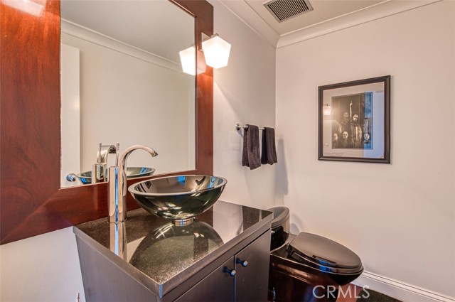 Detail Gallery Image 14 of 26 For 601 Lido Park Dr 6a,  Newport Beach,  CA 92663 - 2 Beds | 2/1 Baths