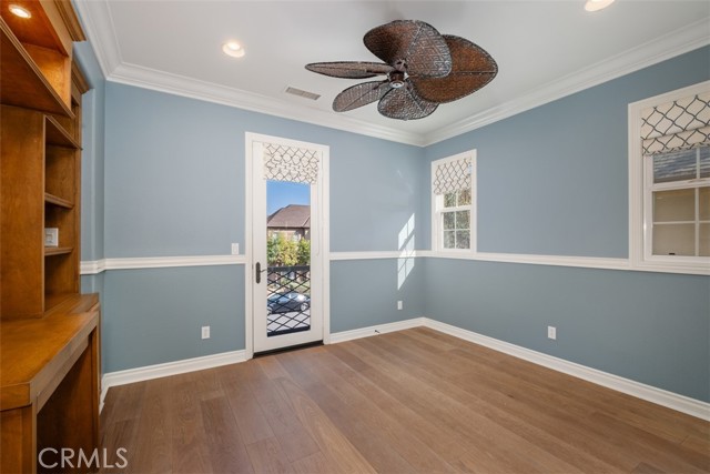 20 Townsend, Irvine CA: https://media.crmls.org/medias/84fd19bf-ee2b-4886-8edd-81a747c4c3d8.jpg