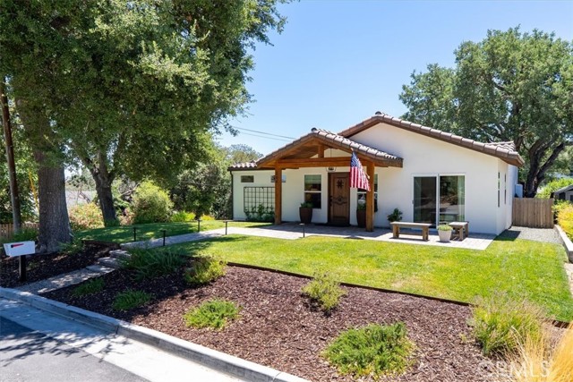 Detail Gallery Image 2 of 67 For 144 17th St, Paso Robles,  CA 93446 - 3 Beds | 2 Baths