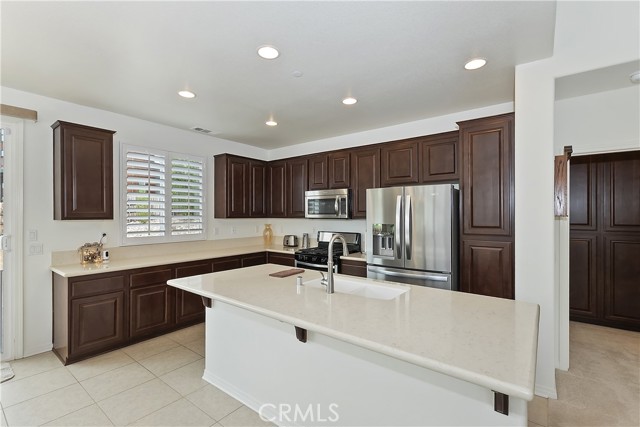 218 Crimson Circle, Big Bear City CA: https://media.crmls.org/medias/84ff3225-c65f-43bd-abca-0b797f70c31c.jpg