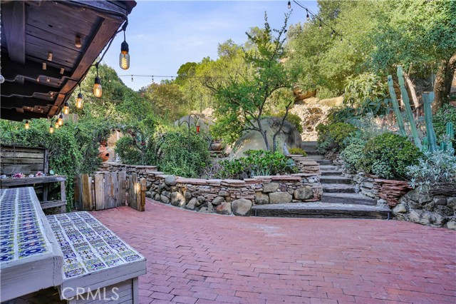 Detail Gallery Image 28 of 33 For 110 Box Canyon, Canoga Park,  CA 91304 - 3 Beds | 2/1 Baths