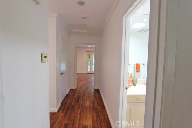 5385 Paseo Del Lago W, Laguna Woods CA: https://media.crmls.org/medias/85029e8c-3b38-4de4-bd36-3910956aecc4.jpg