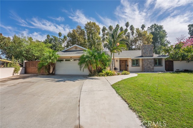 Detail Gallery Image 2 of 27 For 4500 Circle Lazy J Rd, Riverside,  CA 92501 - 3 Beds | 2 Baths