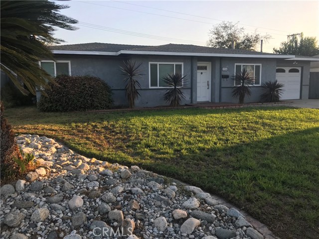 224 W Mauna Loa Ave, Glendora, CA 91740