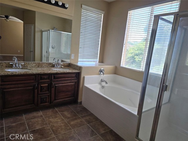 27513 Stanford Drive, Temecula CA: https://media.crmls.org/medias/85037a5a-a88d-490d-8c2c-56d1b0d777df.jpg