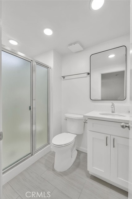 Detail Gallery Image 15 of 23 For 710 5th St, Hermosa Beach,  CA 90254 - 2 Beds | 2 Baths