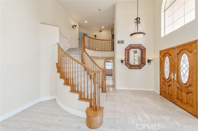 Detail Gallery Image 10 of 54 For 20335 via La Vieja, Yorba Linda,  CA 92887 - 4 Beds | 3 Baths