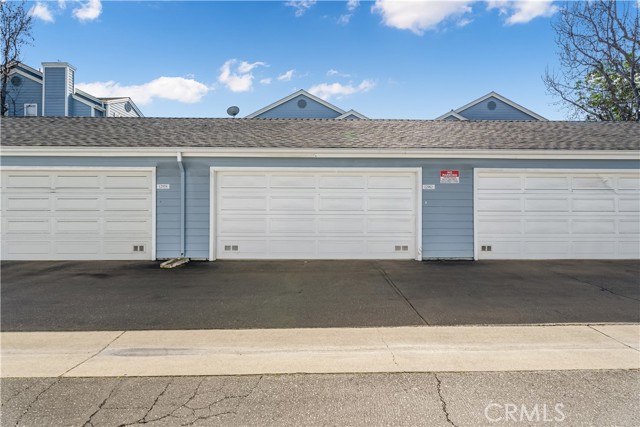 Detail Gallery Image 2 of 23 For 12982 Sycamore Village, Norwalk,  CA 90650 - 2 Beds | 2 Baths