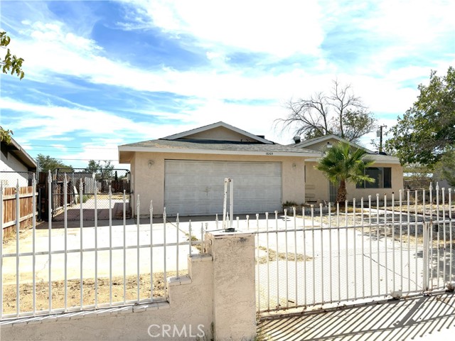 Detail Gallery Image 2 of 8 For 18205 Larkspur Rd, Adelanto,  CA 92301 - 3 Beds | 2 Baths