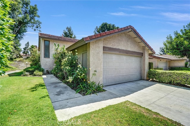 Detail Gallery Image 3 of 34 For 2609 Cypress Point Dr, Fullerton,  CA 92833 - 3 Beds | 2/1 Baths