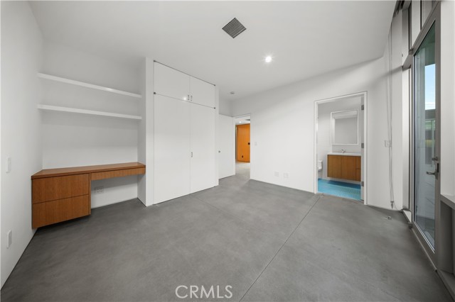 Detail Gallery Image 16 of 39 For 519 Santa Ana, Newport Beach,  CA 92663 - 4 Beds | 4/1 Baths