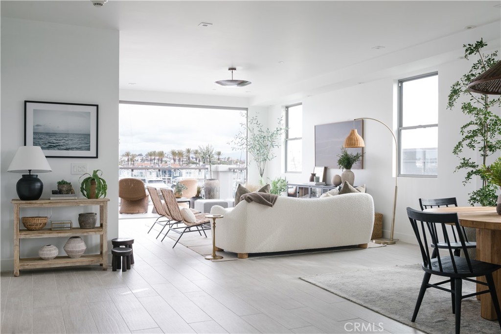 2230 Newport Boulevard #301