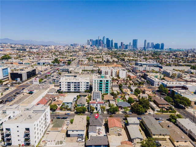 Detail Gallery Image 37 of 44 For 1035 S Catalina St, Los Angeles,  CA 90006 - – Beds | – Baths