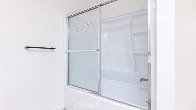 Detail Gallery Image 23 of 49 For 9515 Juniper, Apple Valley,  CA 92308 - 6 Beds | 4/1 Baths