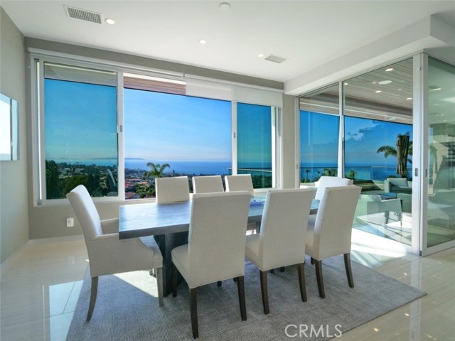 1356 Via Romero, Palos Verdes Estates CA: https://media.crmls.org/medias/850906b0-aef9-4681-80ee-c310bc5286a0.jpg