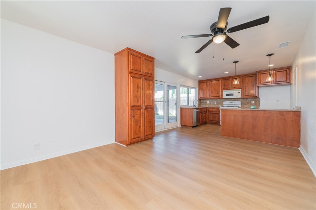 MLS #OC25272426 image #8