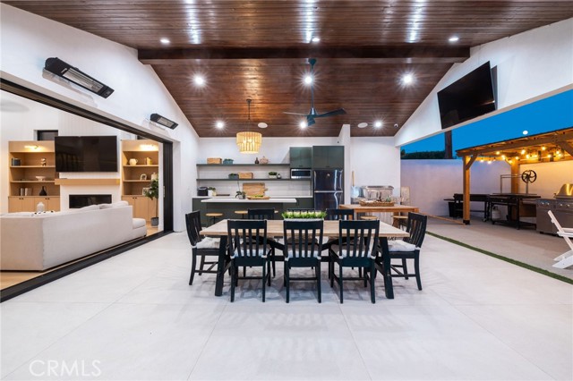 11444 Harrisburg Road, Rossmoor CA: https://media.crmls.org/medias/850a2acd-0245-4bd5-9e1a-9ad2040c7805.jpg