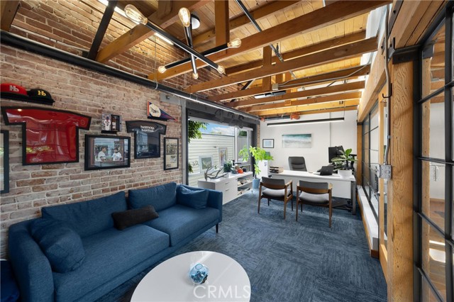 Image 34 of 47 For 425 4th Street E