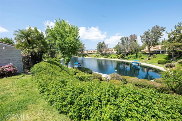 Detail Gallery Image 4 of 49 For 4424 Park Jazmin, Calabasas,  CA 91302 - 2 Beds | 2/1 Baths