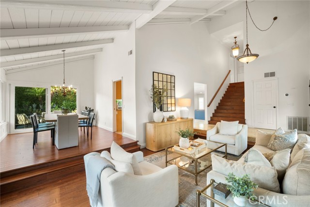 25541 Rocky Beach Lane, Dana Point CA: https://media.crmls.org/medias/850cac24-dfb1-4ac2-af17-790677119f97.jpg